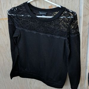 🔥[7/$15] Seductions black long sleeve lace top